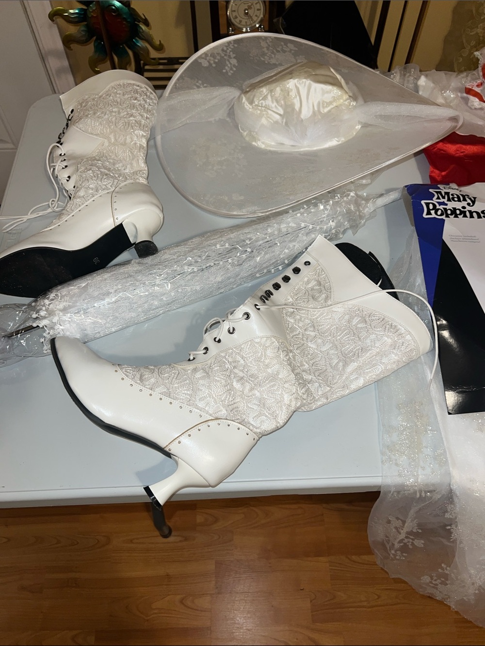 Lace-Embroidered White Victorian Lace-Up Boots